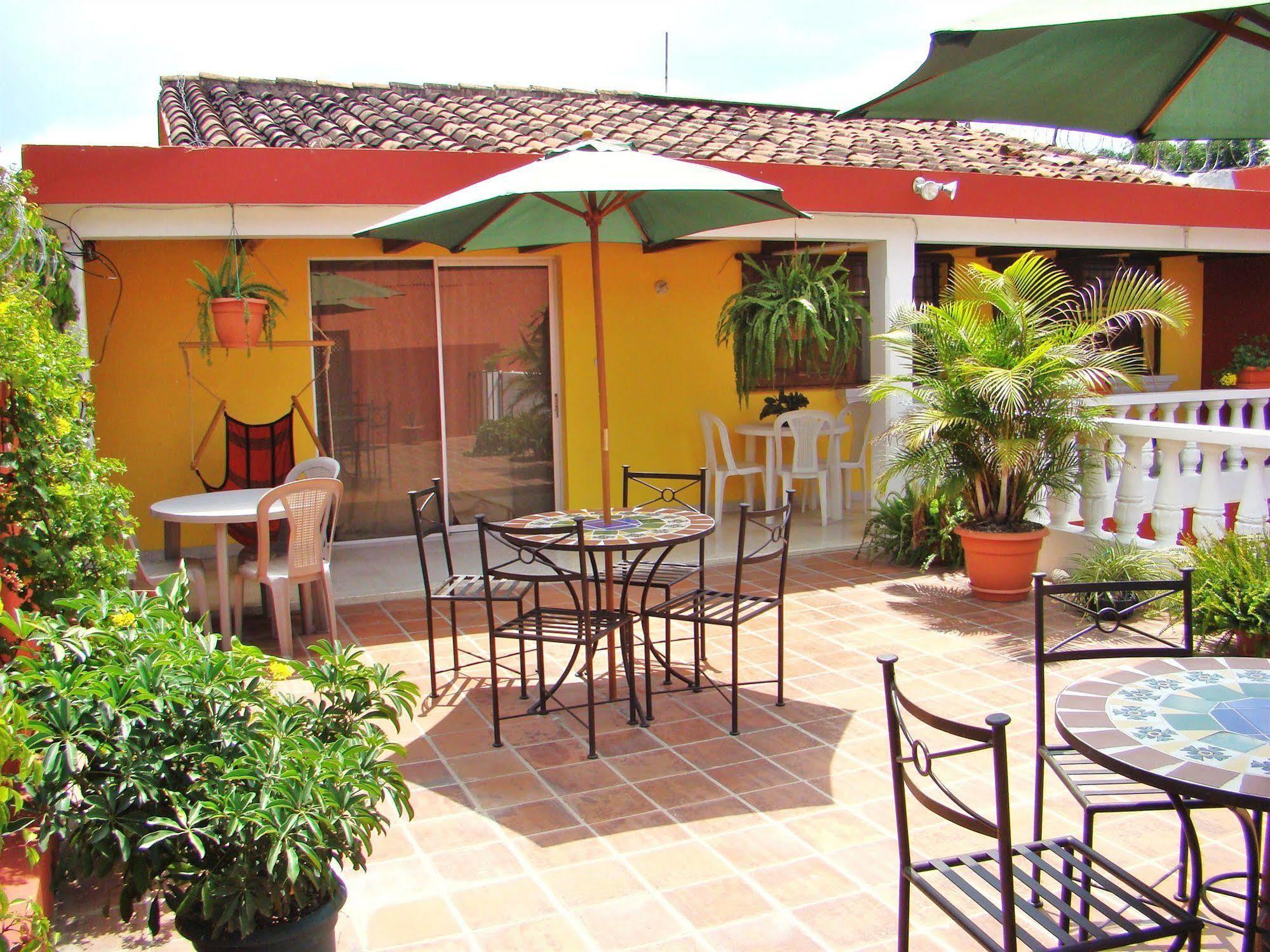Hotel Casa Rustica By Ahs Antigua Bagian luar foto