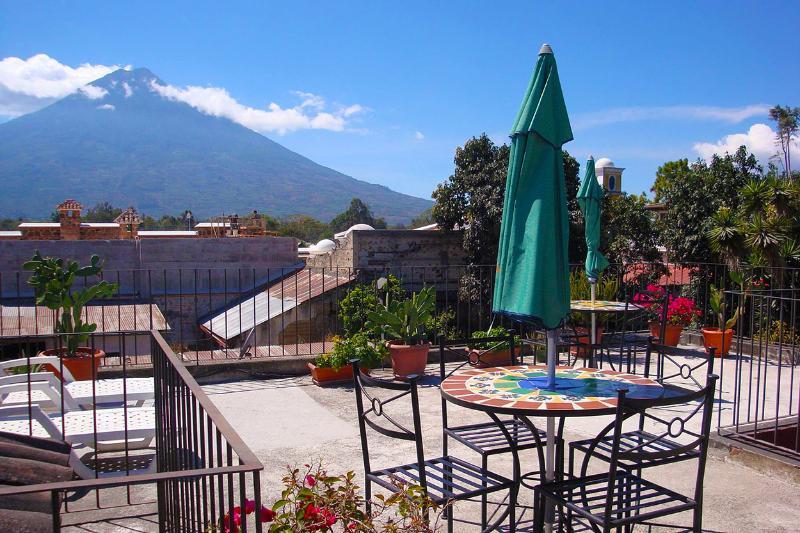 Hotel Casa Rustica By Ahs Antigua Bagian luar foto